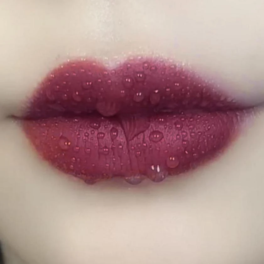 Description Picture 5 of itemNo Dipped Cup Waterproof Velvet Matte Lipstick Long Lasting Non-stick Liquid Lipsticks Women Makeup Lip Gloss Lipsalve Cosmetics