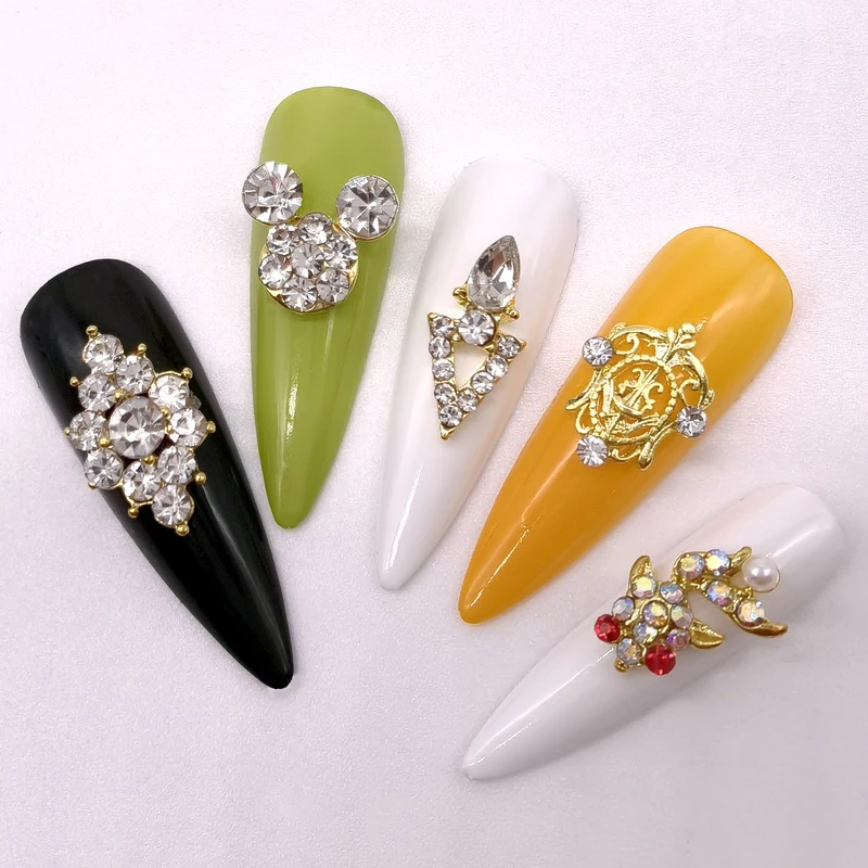 Description Picture 4 of item10pcs/package Manicure decorations 3D Bee Mickey Gold Fish Fairy Variety Shiny Rhinestone Gem Design Nail decoration accessories