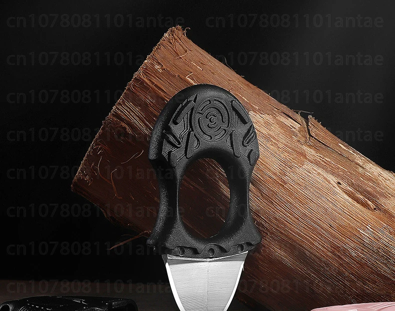 Description Picture 2 of itemMini Ring Knife Portable Self-defense Key Chain Knife Portable Travel Outdoor Knife Creative Sharp Fruit Knife