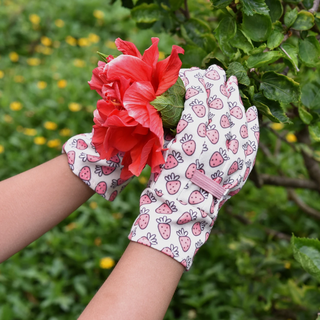 Description Picture 3 of item3 Pairs PVC Children Dots Garden Gloves for Yard Work Kids Toddlers Gardening Gloves for Age 1-6