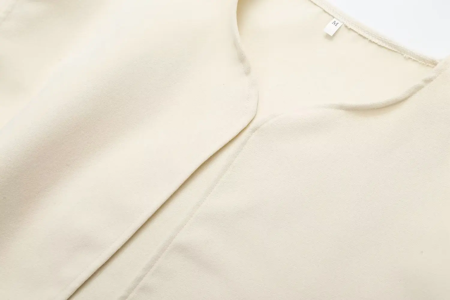 Description Picture 6 of itemTRAFZA Women Elegant Scarf Collar Coat With Pockets Solid Single Breasted Long Sleeve Jacket 2023 Winter Thick Warm Outerwear