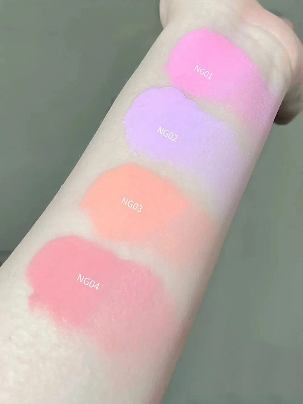 Description Picture 4 of itemNew Face Blusher Peach Cream Makeup Blush Palette Cheek Contour Blush Cosmetics Blusher Cream Makeup Rouge Tint Blush Palette