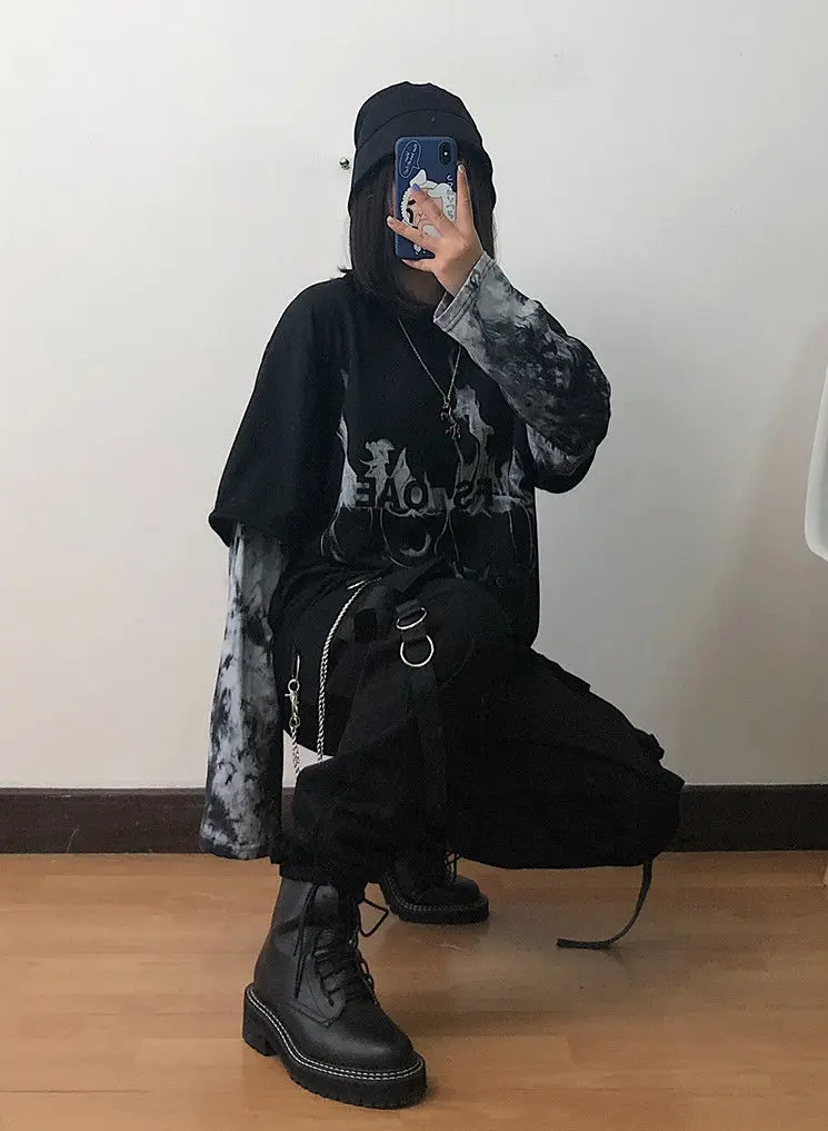 Description Picture 6 of itemStreetwear Spring Summer Cargo Pants Women Harajuku Black Elastic Waist Ankle Length Casual Women's Pants WIth Chain