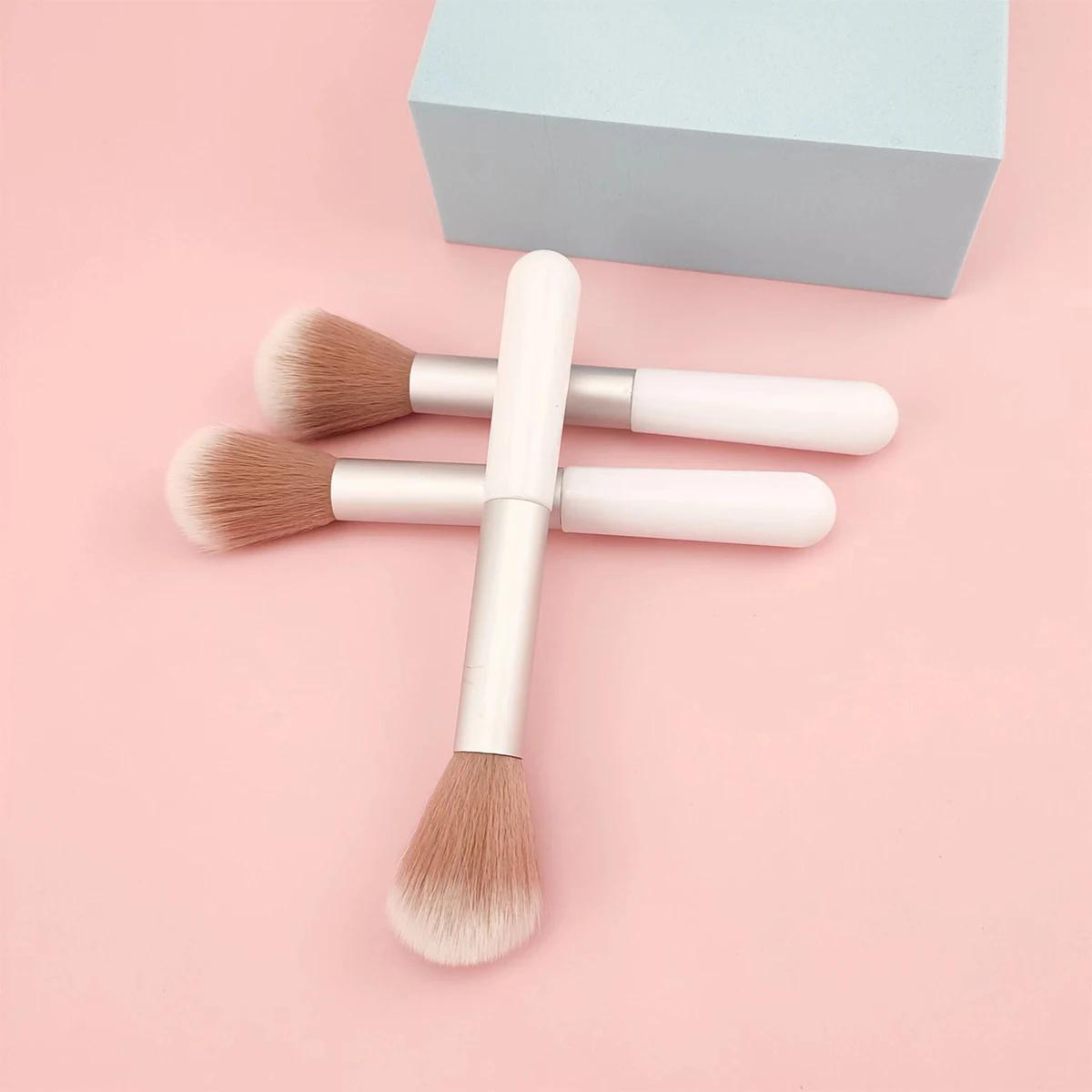 Description Picture 5 of itemHighlighter Brush, for Nose Upper Cheek Upper Lip Highlighting, Professional Highlighter Powder Application Cosmetic Tool