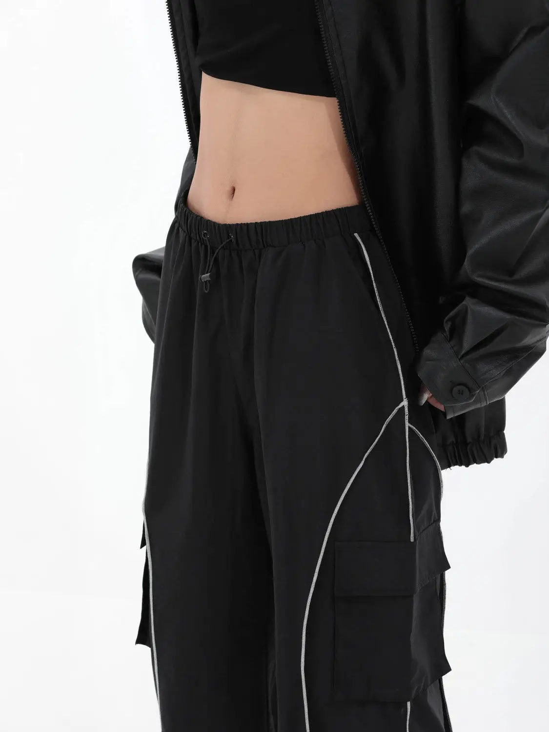 Description Picture 5 of itemWomen Vintage Oversized Hip Hop Joggers Harajuku Streetwear BF Female Sweatpants Wide Leg Trousers Casual Baggy Pants