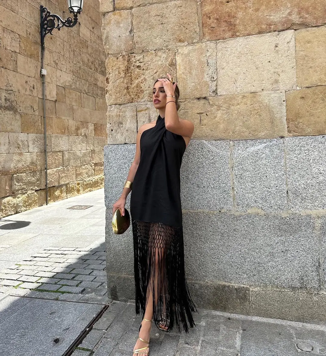 Description Picture 5 of itemTRAFZA Summer Sexy New Halter Dress Women Black Tassel Backless Sleeveless Female Chic Dresses Fashion Beach Long Lady Vestidos