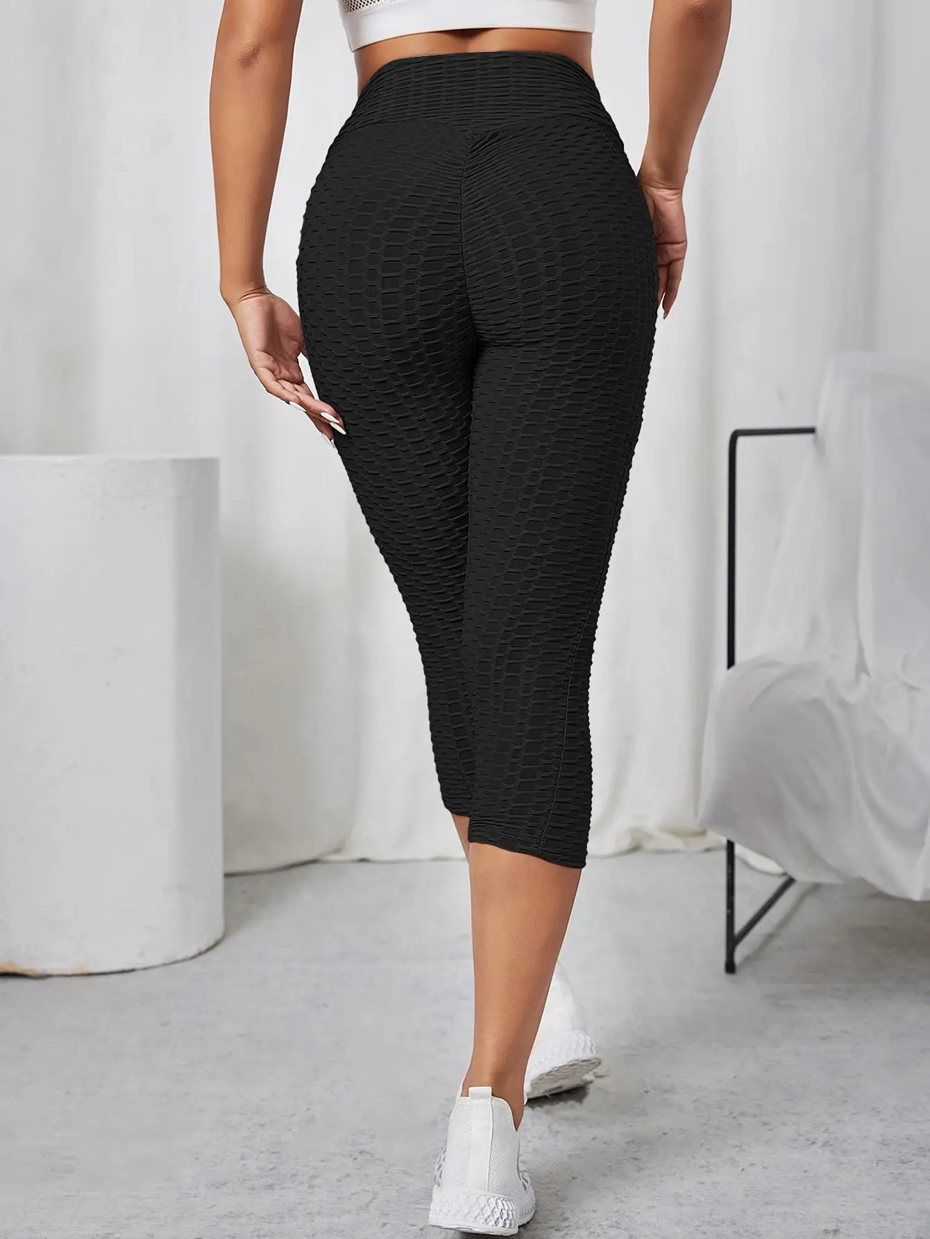 Description Picture 4 of itemAnti Cellulite Biker Shorts with Pocket Bubble Wide Waistband Scrunch Butt Sports Short Leggings Stretchy Gym Running Tights