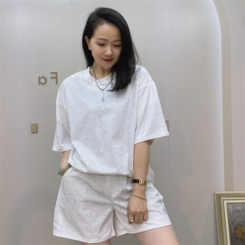 Description Picture 5 of itemSummer Ladies Two Piece Set Outfits Solid Diamonds Tracksuit Loose Short Sets Casual Clothes Women Tops and Shorts костюм летний