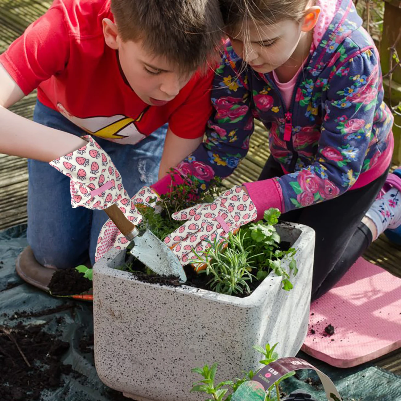 Slide image 253a0874d1354134bc57a99c81cb0fef