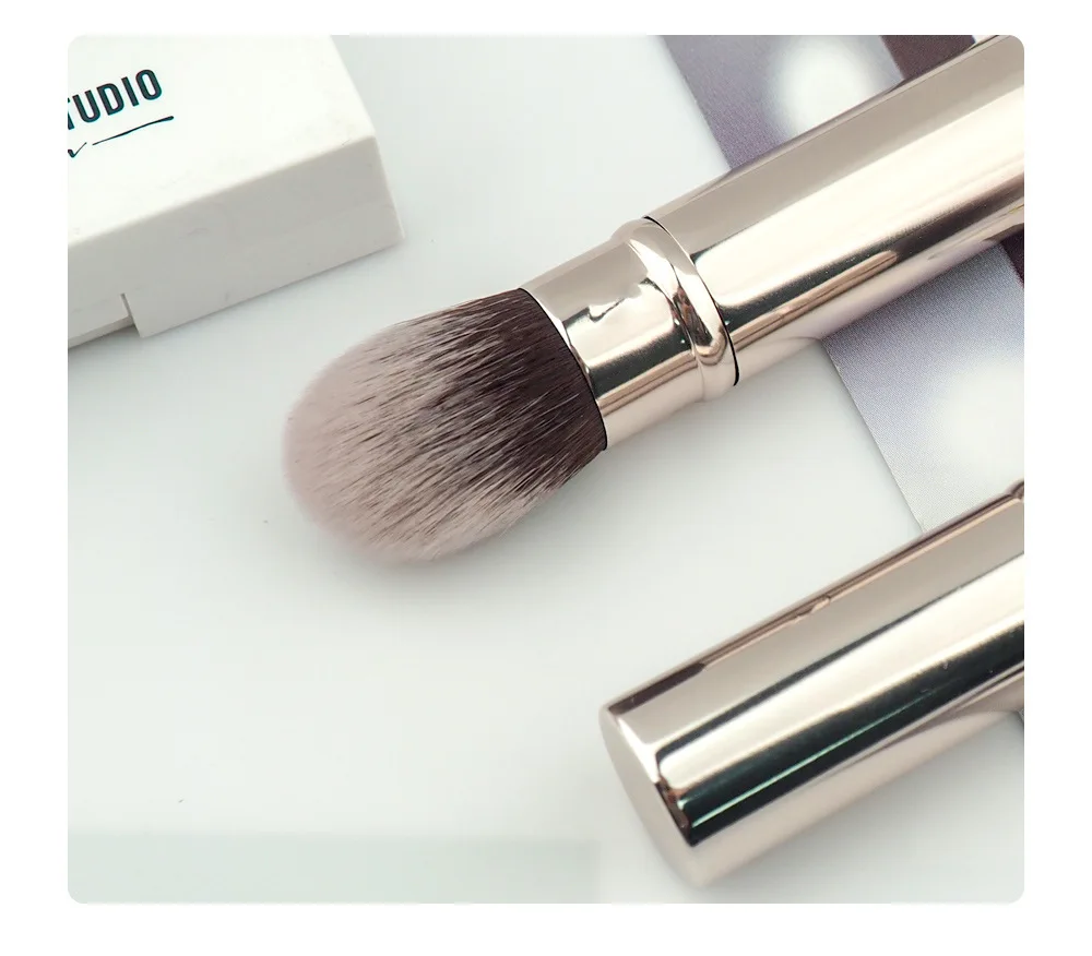 Description Picture 6 of item1pcs Small Retractable Cosmetic Brush Mini Portable Face Powder Powder Blusher Highlight Brush Fiber Hair Metal Handle Brush