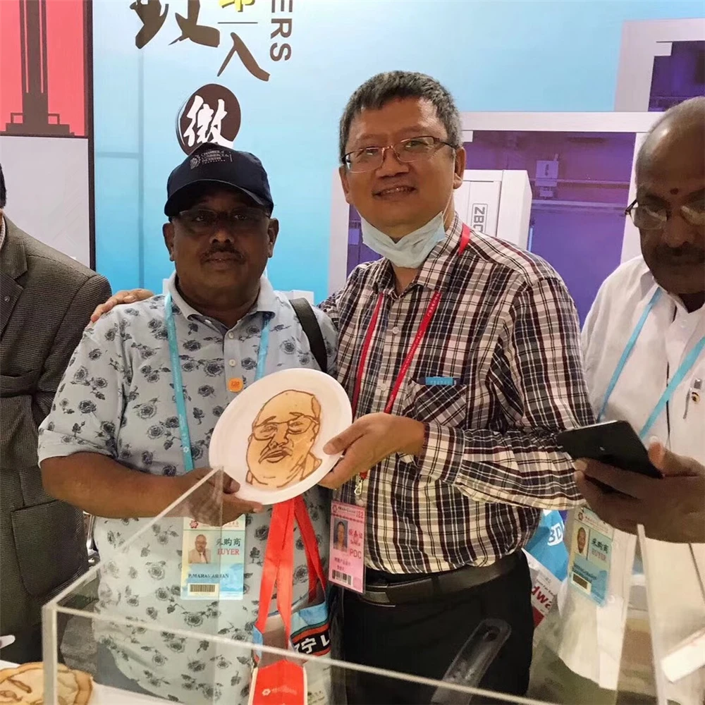 Slide image 3e473277b87b476fa9023f20e7571911