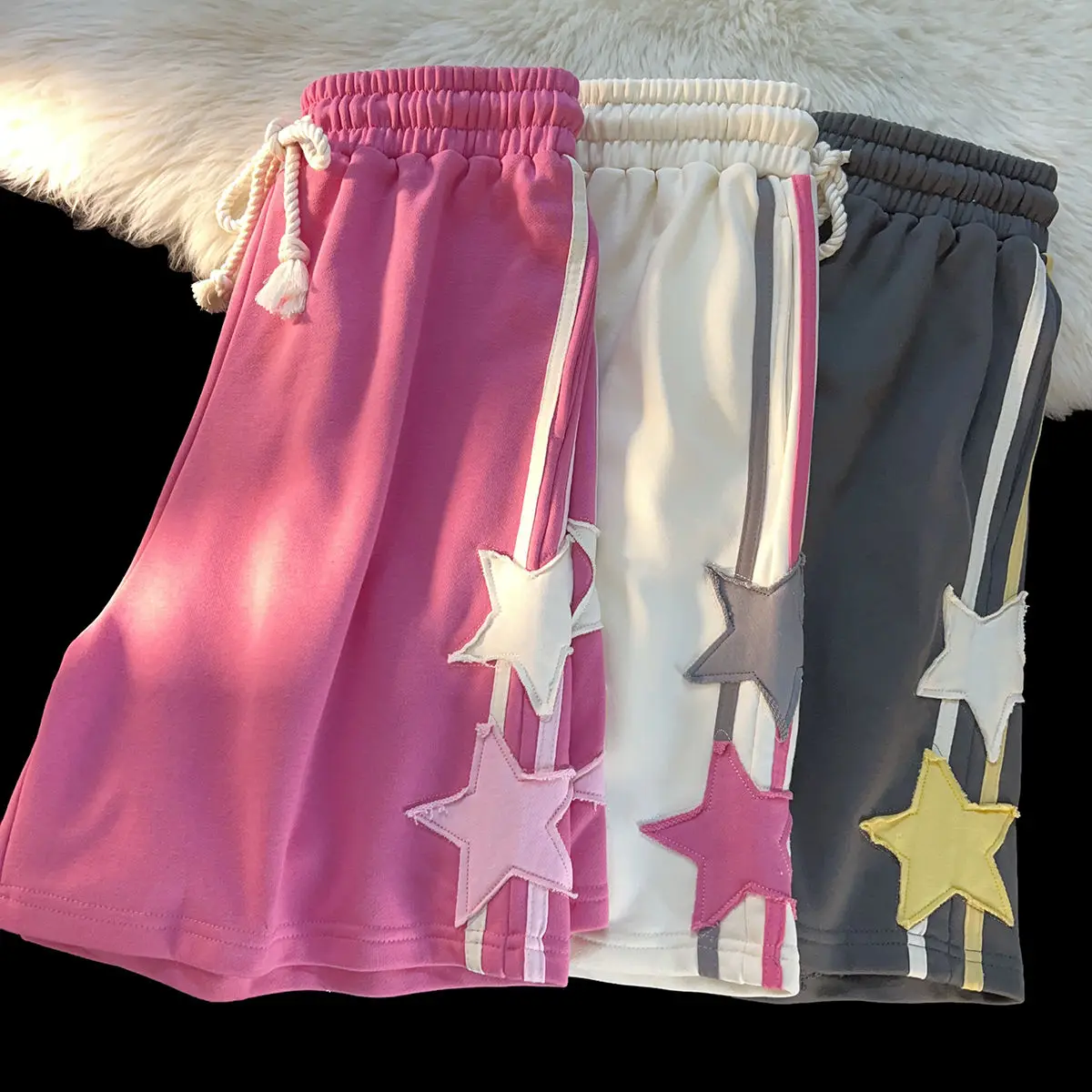 Description Picture 3 of item2023 New American Style Retro Stripe Star Stitching Shorts Women's Couples Casual Fashion Loose All-Match Design Cropped Pants