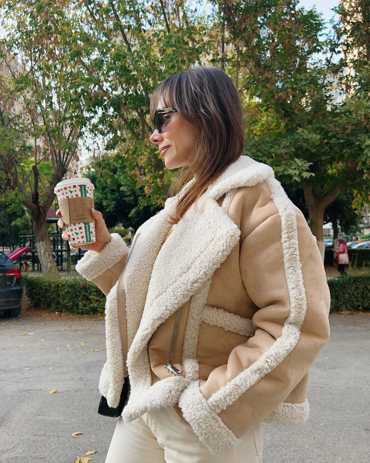 Slide image b7bb3fe0c56f4b02a757fd560dc9220b