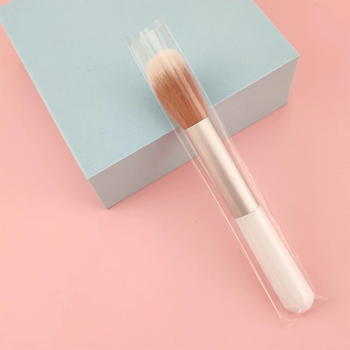 Description Picture 4 of itemHighlighter Brush, for Nose Upper Cheek Upper Lip Highlighting, Professional Highlighter Powder Application Cosmetic Tool