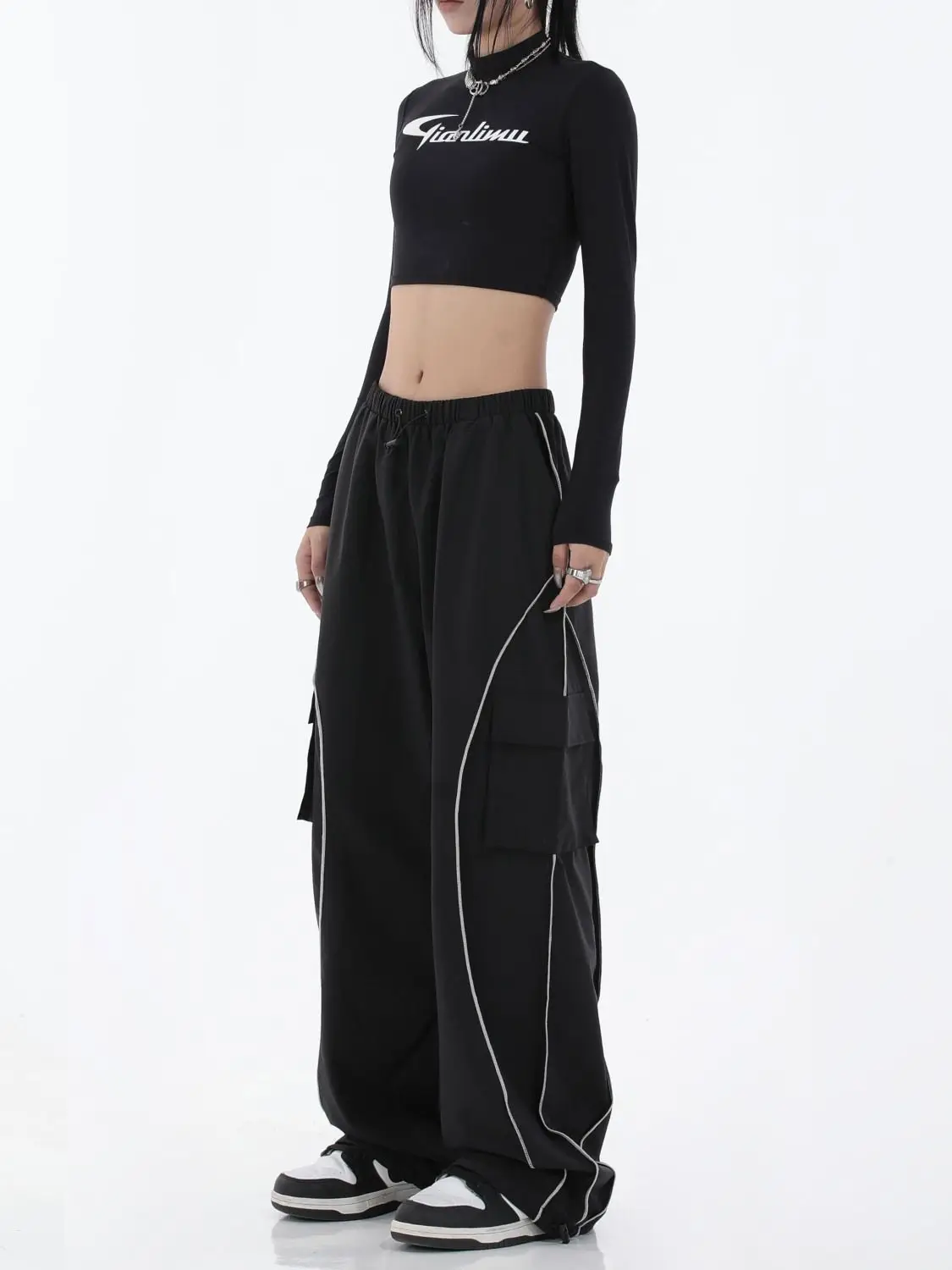 Description Picture 4 of itemWomen Vintage Oversized Hip Hop Joggers Harajuku Streetwear BF Female Sweatpants Wide Leg Trousers Casual Baggy Pants