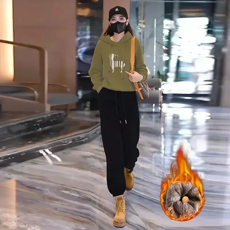 Slide image f42382c88f0a40bb8dbcfd28052a8b98