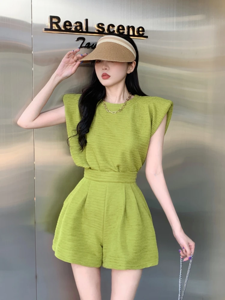 Description Picture 6 of itemYAENHEY Two Piece Set Women Loose Sleeveless T Shirts Solid Tops High Waist Wide Leg Shorts Korean Fashion Female Suits Green