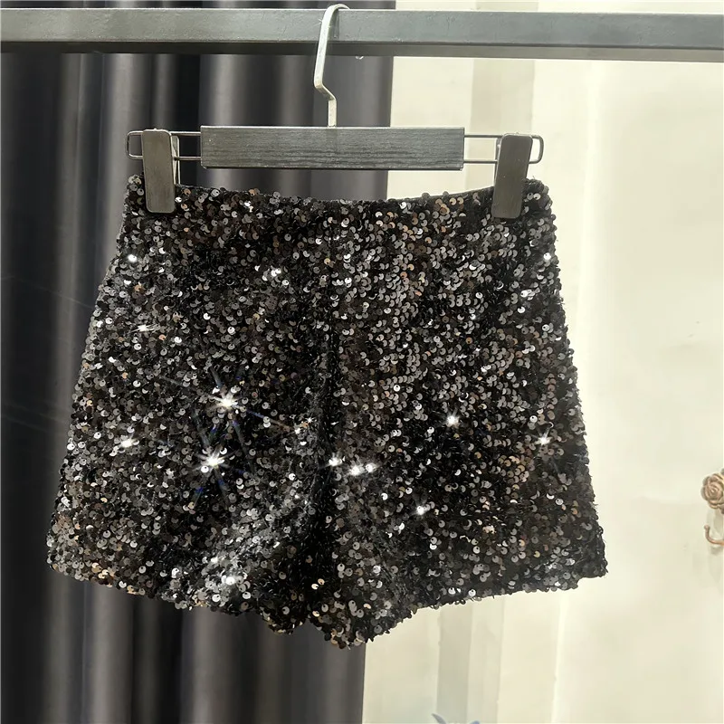 Description Picture 3 of itemNew Autumn Black Velvet Shorts Women Sequined Shiny Versatile Short Pants Clubwear Shorts Hot Pants High Street