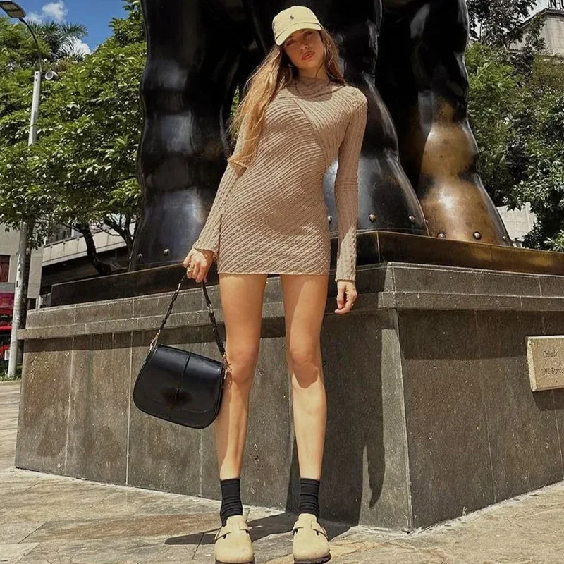 Slide image 00aa2af671dc428694ff2c26a062b4f4