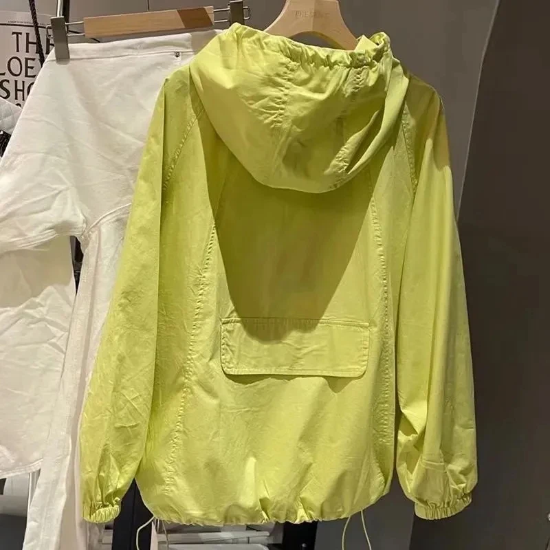 Slide image b630e353eeb84b7eae04ba6a0622647a