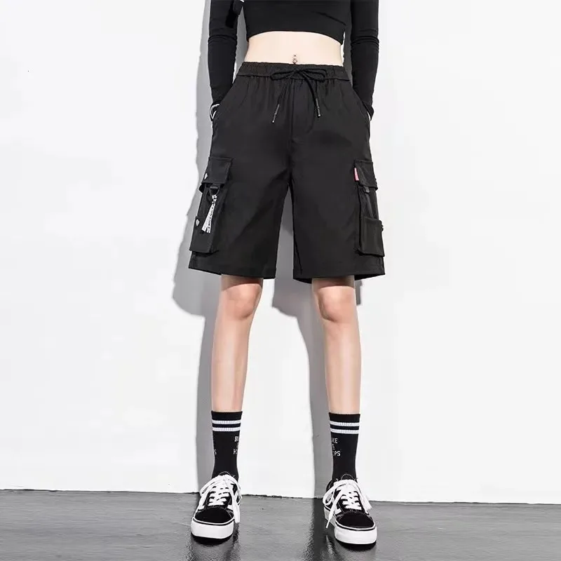 Description Picture 6 of itemZoki Bf High Waist Streetwear Cargo Shorts Summer Korean Women Loose Pockets Casual Shorts Chic Lace Up Harajuku Black Shorts