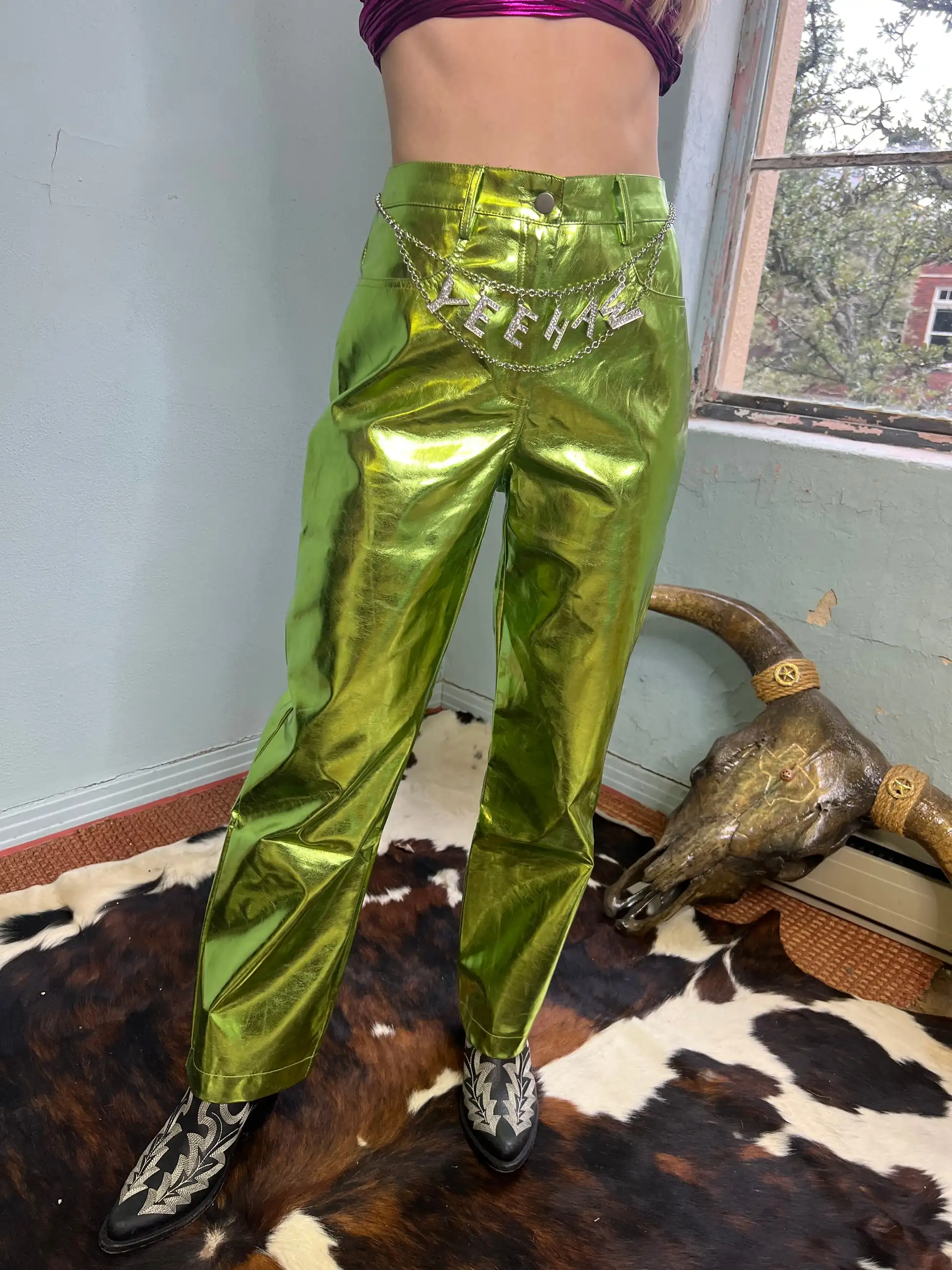 Description Picture 3 of itemPuloru Shiny PU Leather Long Pants Women Metallic High Waist Button Zipper Closure Casual Trousers Streetwear Straight Leg Pants