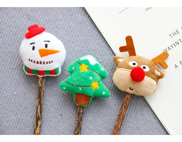 Description Picture 2 of itemNew Cat Cleaning Mouth Snacks Christmas Gifts Toy Supplies Wooden Sticks Molar Teeth Cleaning Interactive Cat Toy Cat Plush