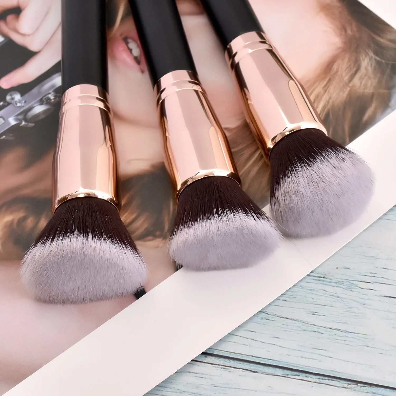 Makeup Brushes Foundation Brush Loose Powder Concealer Blending Blush Brush Cosmetic Beauty Makeup Tool Face Brush