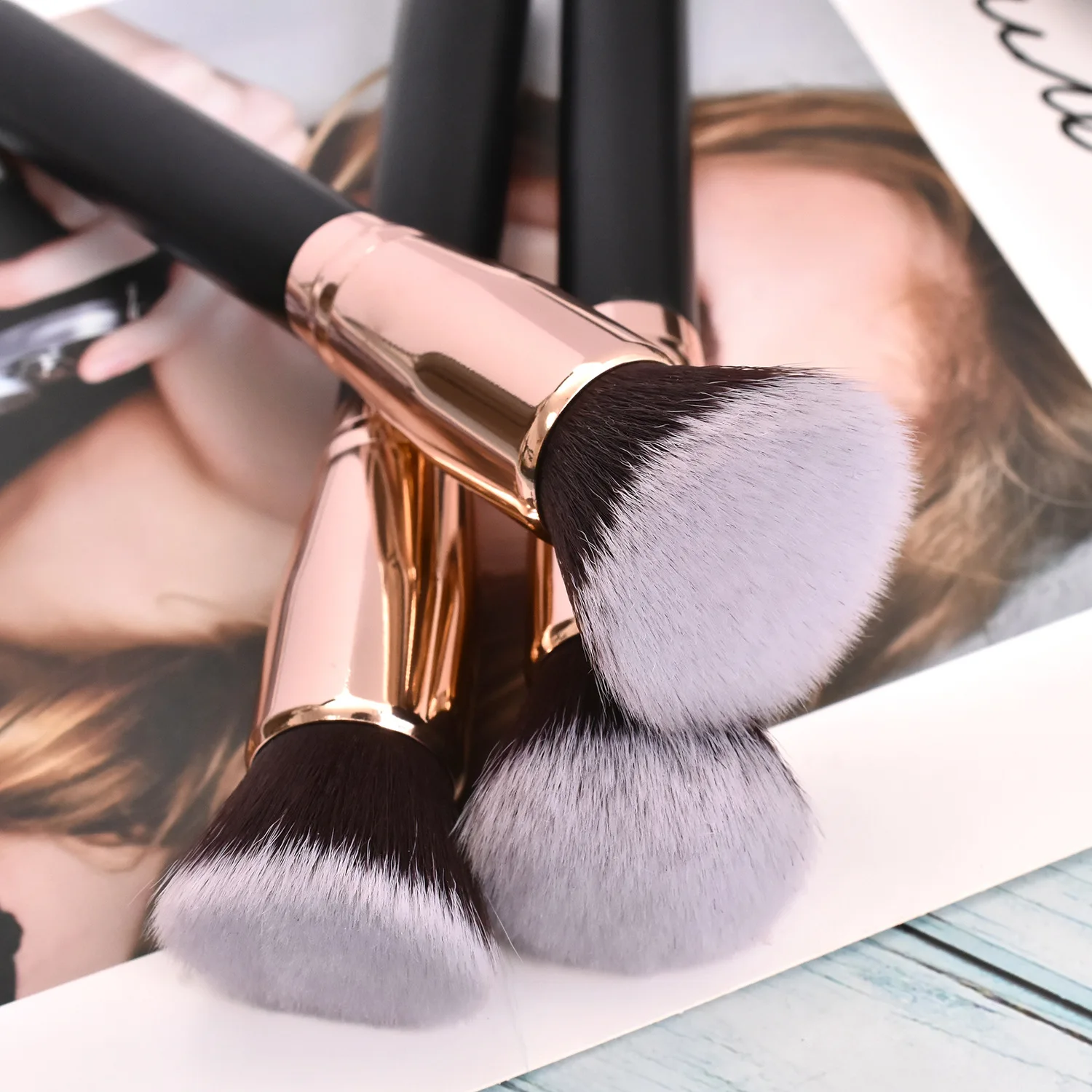 Makeup Brushes Foundation Brush Loose Powder Concealer Blending Blush Brush Cosmetic Beauty Makeup Tool Face Brush