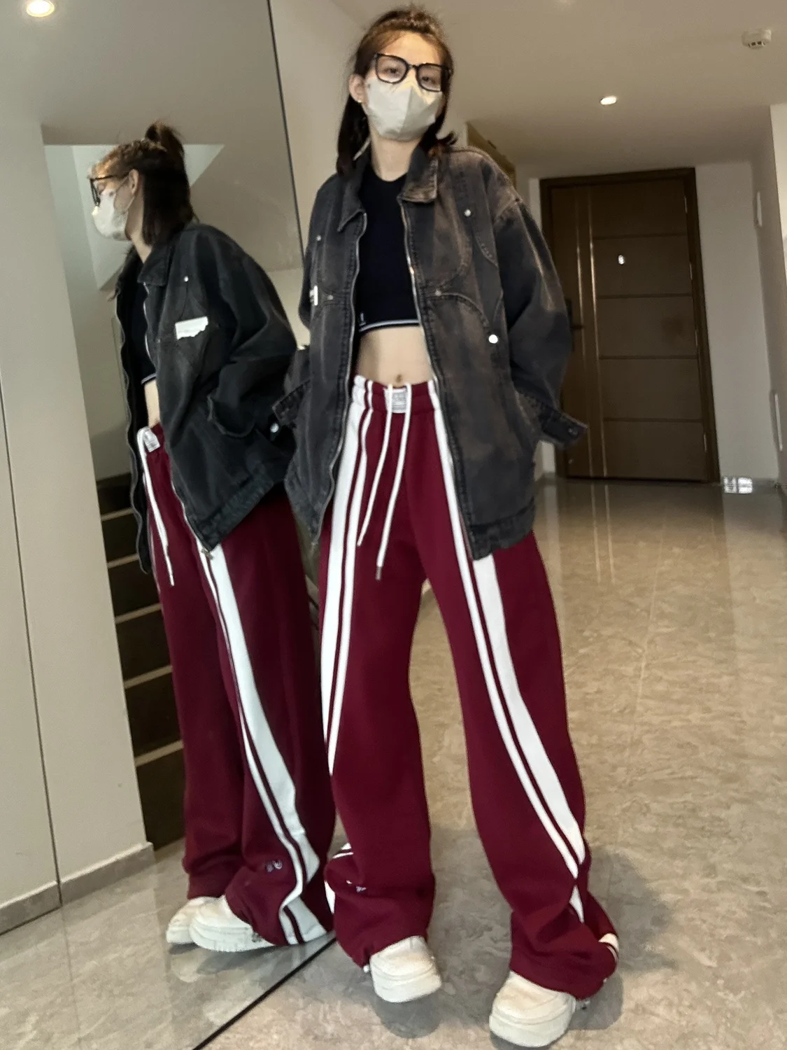 Description Picture 5 of itemHOUZHOU Harajuku Baggy Sweatpants Women Hip Hop Style Y2k Streetwear Wide Striped Joggers Oversized Female Red Sports Trousers