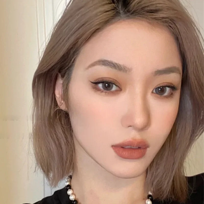 Description Picture 4 of itemConcealer Foundation Cream Highlighter Makeup Palette Ultra-long-lasting Acne Marks Cover Spots Acne Cement Moisturizing Makeup