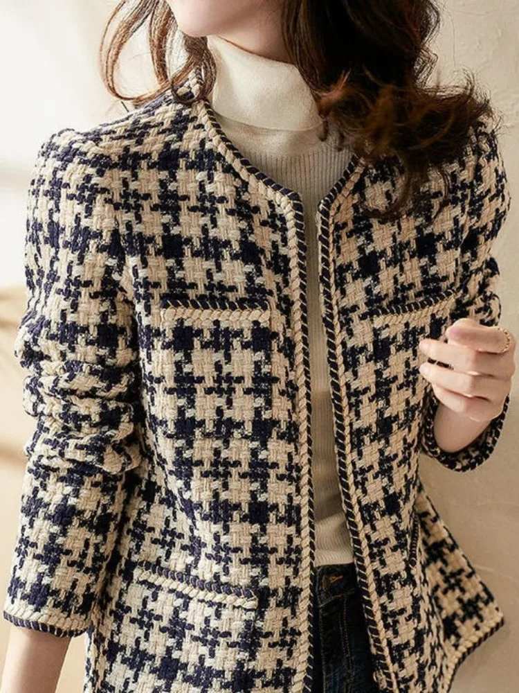 Slide image 3f445fae1ce74e00a00b70936ca1199c