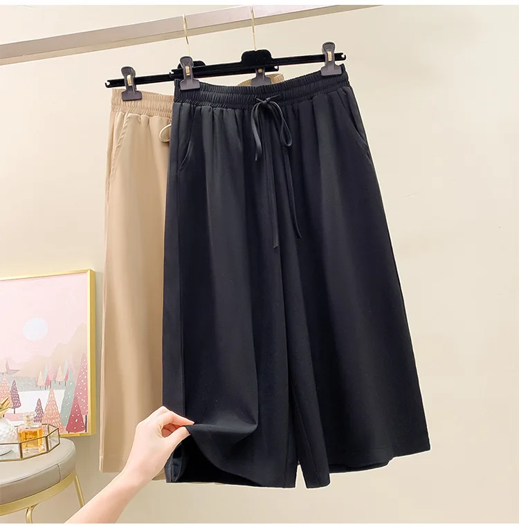 Description Picture 3 of item175kg Fashion Comfortable Big Size Women Clothing Women Summer Shorts Elastic Waist Wide Legs Women Casual Capri Pants 6XL