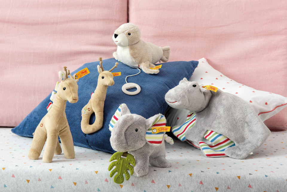 Slide image 0dc0b45910934e5ea9554a337f28f0d8