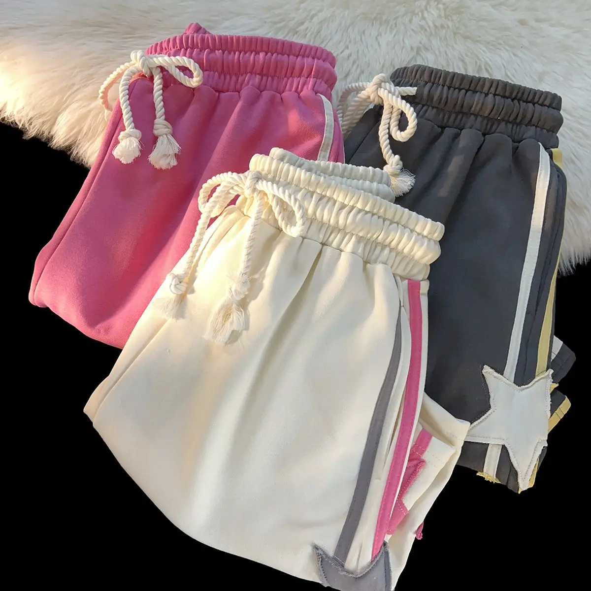 Description Picture 4 of item2023 New American Style Retro Stripe Star Stitching Shorts Women's Couples Casual Fashion Loose All-Match Design Cropped Pants