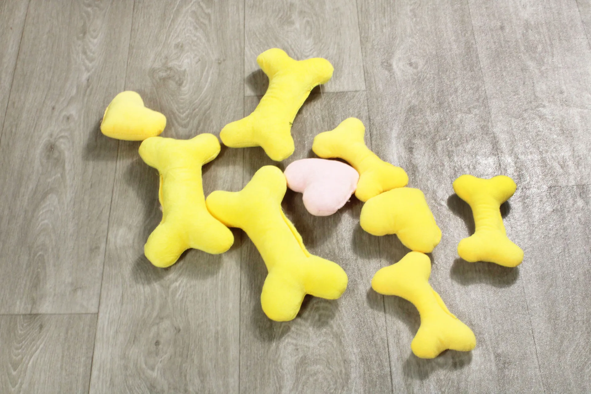 Description Picture 4 of itemDog Grinding Teeth To Relieve Stress Bone Toys Puppy Pets Plush and Bite Resistant Puppies Dog Kennel Accessories еда для собак