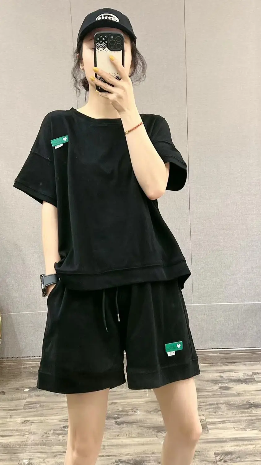 Description Picture 4 of item2023 Summer Fashion Casual Women's Shorts Sets Sport Short-sleeved T-shirt and Wide-leg Shorts 2 Piece Sets Tracksuits Outfits