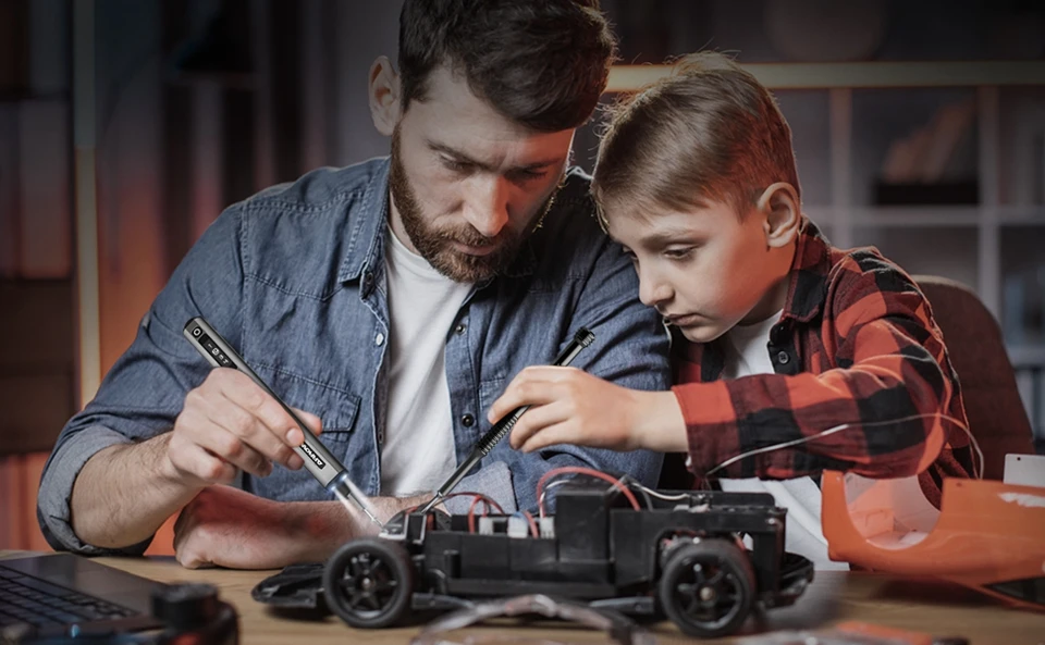 Description Picture 6 of itemARROWMAX Precision Electric Screwdriver Set with 4 Gears Torque OLED Display Rechargeable Cordless Screwdriver SES Plus