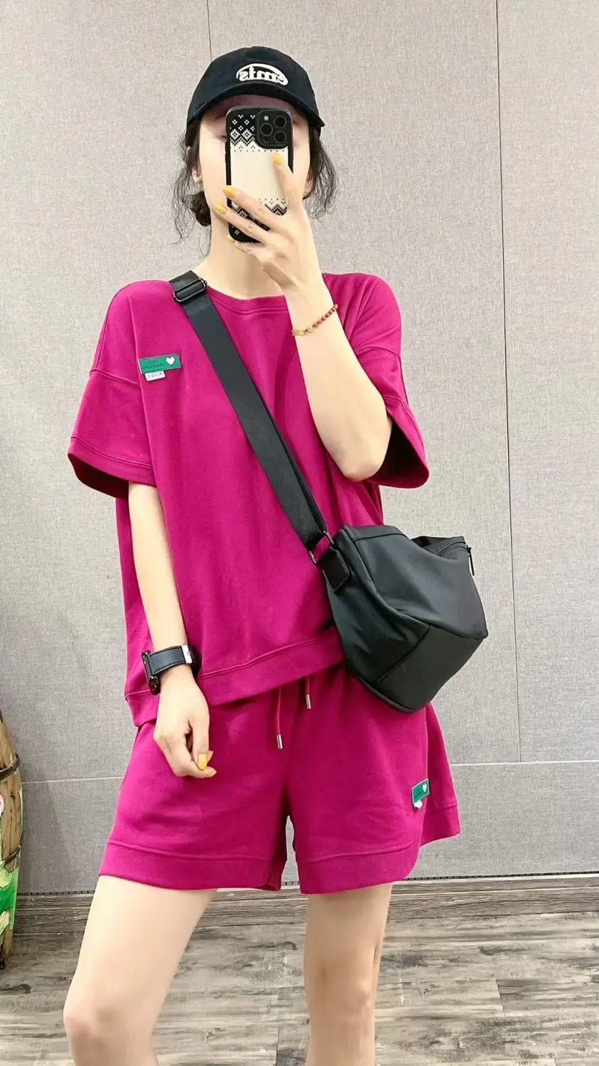 Description Picture 3 of item2023 Summer Fashion Casual Women's Shorts Sets Sport Short-sleeved T-shirt and Wide-leg Shorts 2 Piece Sets Tracksuits Outfits