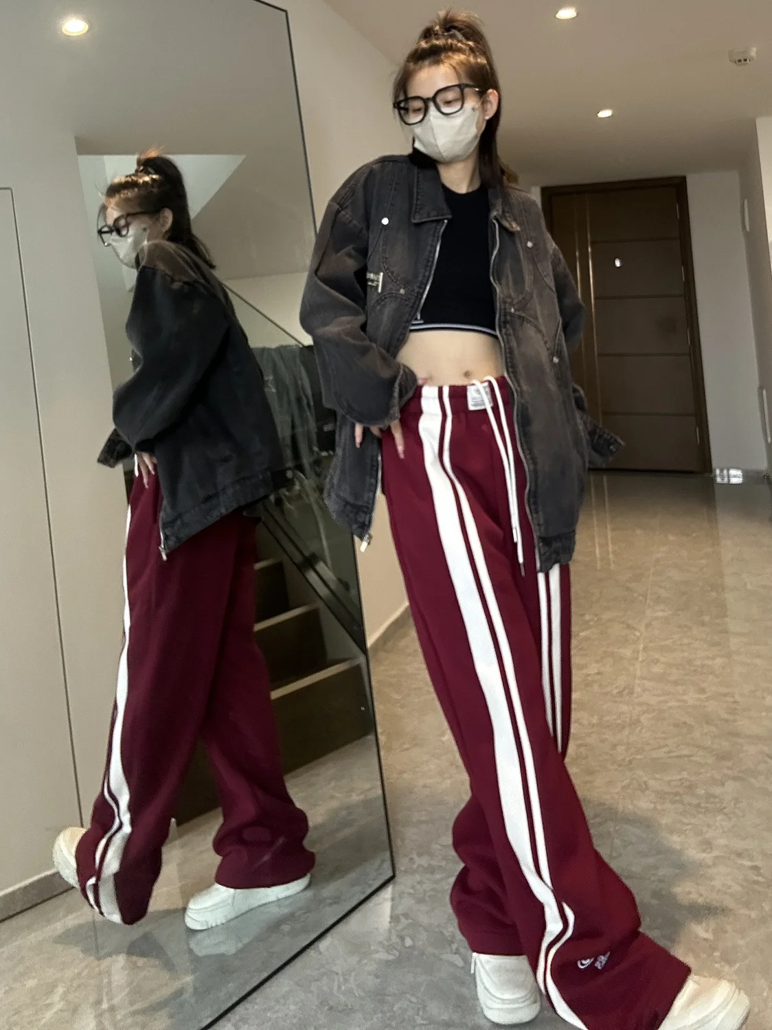 Description Picture 6 of itemHOUZHOU Harajuku Baggy Sweatpants Women Hip Hop Style Y2k Streetwear Wide Striped Joggers Oversized Female Red Sports Trousers