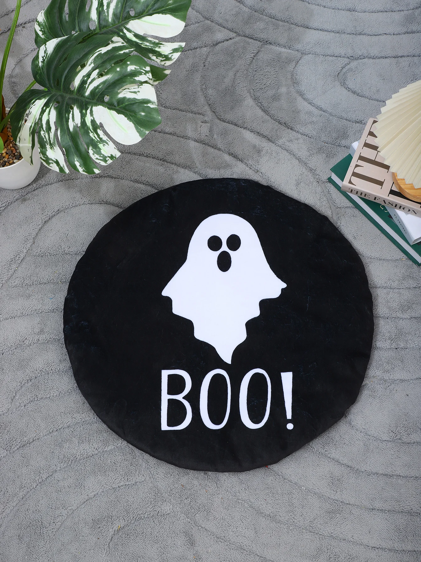 Description Picture 3 of itemSoft Cat Bed Mat with Personalized Patterns Dog Crate Pad Anti-Slip Bottom Machine Washable Kennel Pad Cat Mat Bed(Circular)