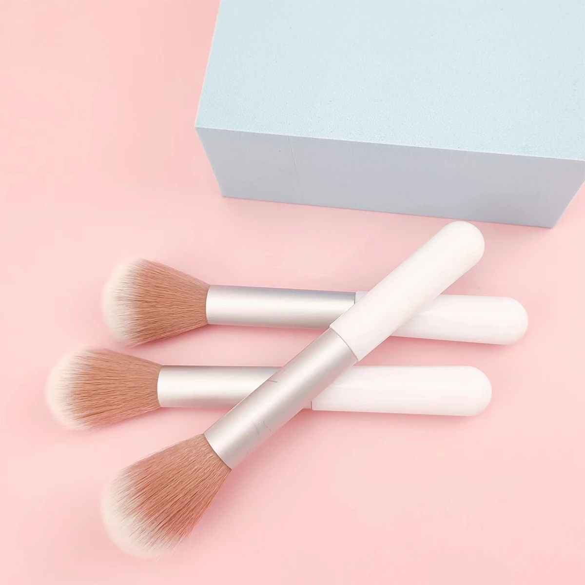 Description Picture 3 of itemHighlighter Brush, for Nose Upper Cheek Upper Lip Highlighting, Professional Highlighter Powder Application Cosmetic Tool