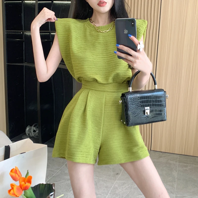 Description Picture 3 of itemYAENHEY Two Piece Set Women Loose Sleeveless T Shirts Solid Tops High Waist Wide Leg Shorts Korean Fashion Female Suits Green
