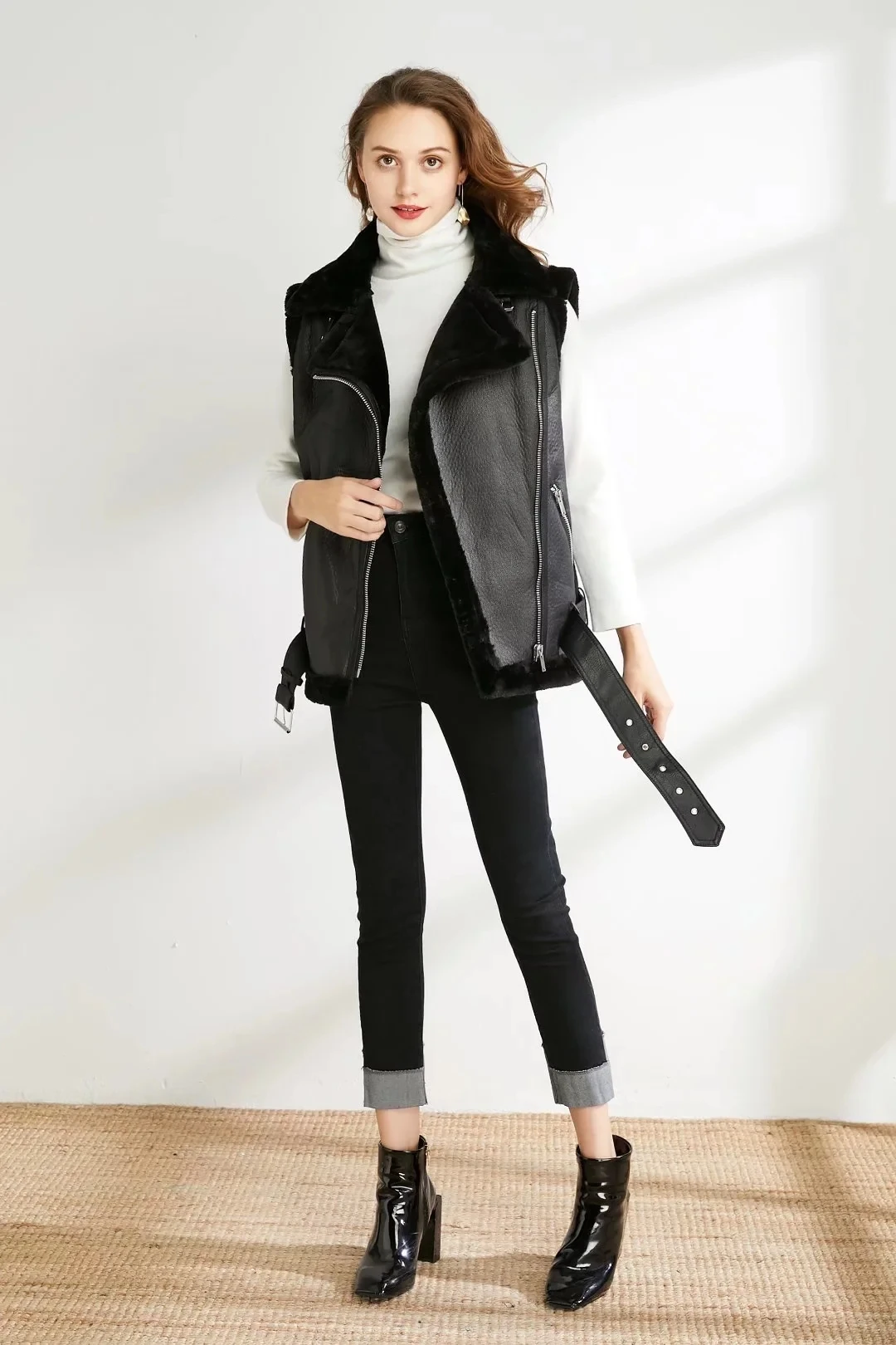 Description Picture 4 of itemTRAF 2023 Woman Winter Vest Coat Cotton Imitation Leather Vests Women Fashion Sleeveless Jacket Windproof Casual Warm Coats