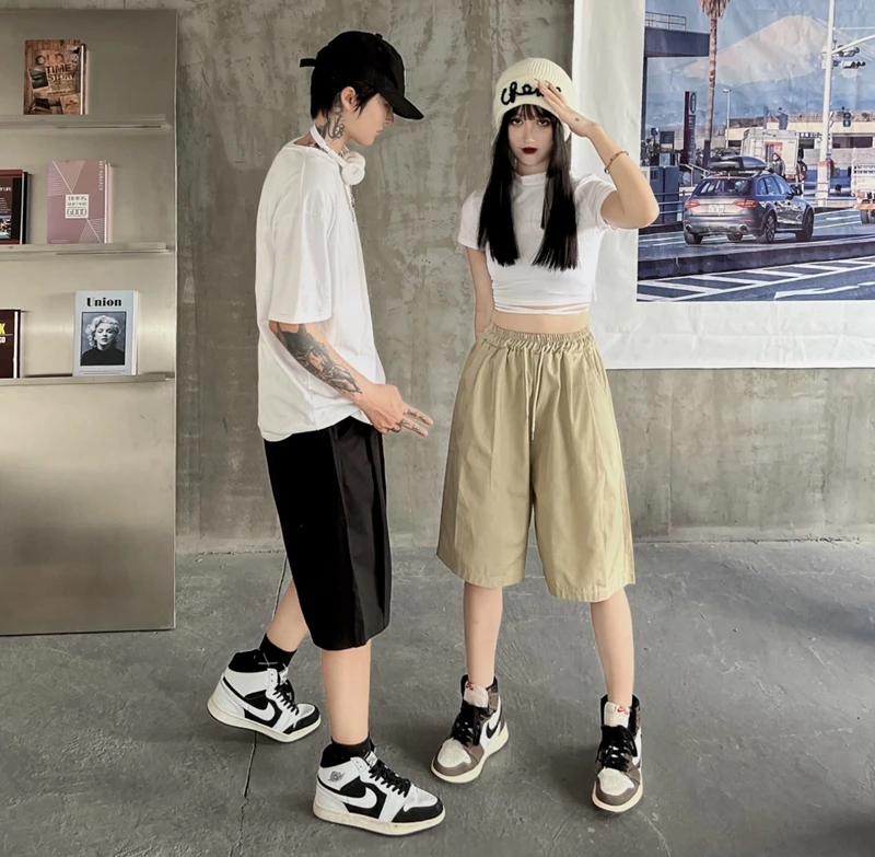 Description Picture 4 of itemCotton Casual Shorts Women Summer Sexy High Waist Shorts Jeans Female Vintage Belt Loose Shorts 2023
y2k streetwear Female body