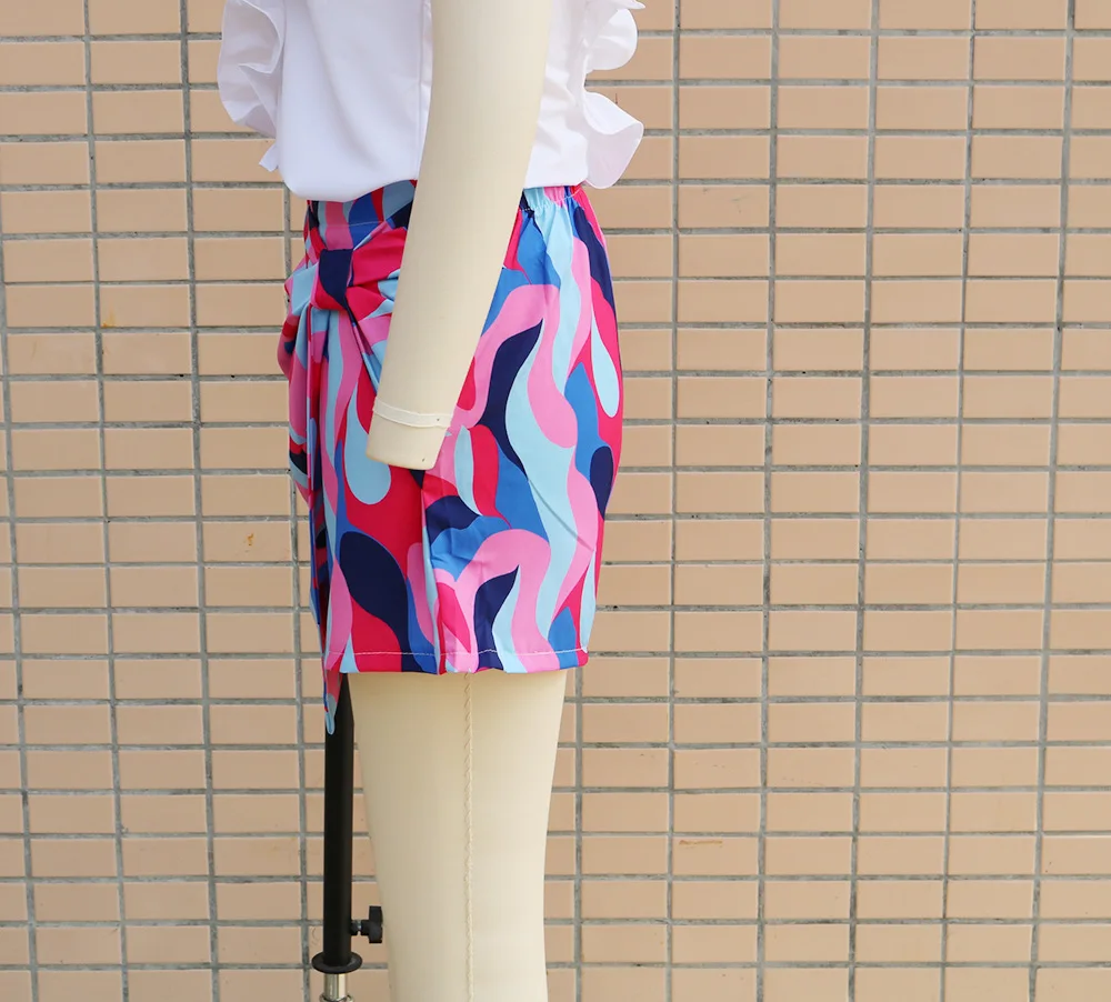 Description Picture 4 of itemFashion Geometric Printed Shorts 2023 Summer Elegant High Waist Short Skirts Women Casual Patchwork Streetwear Short Trousers