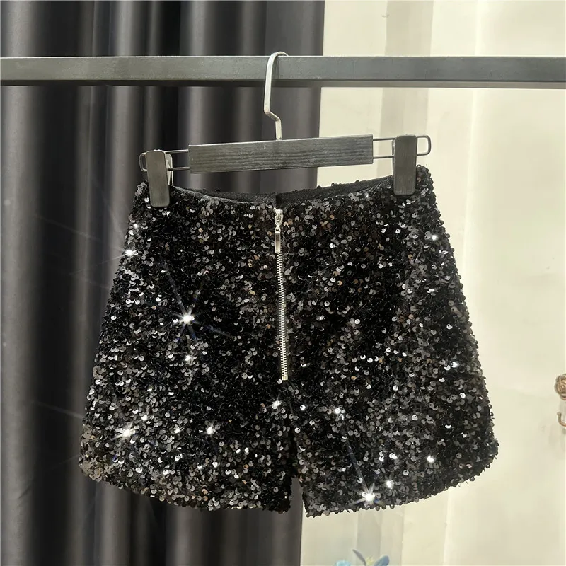 Description Picture 6 of itemNew Autumn Black Velvet Shorts Women Sequined Shiny Versatile Short Pants Clubwear Shorts Hot Pants High Street