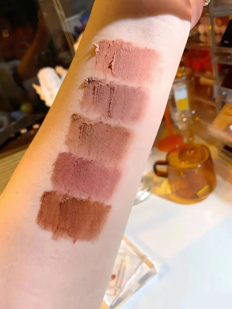 Description Picture 4 of item5 Color Lipstick Velvet Matte Liquid Lip Glaze Waterproof Lip Gloss Long Lasting Sexy Women Lip Tint Beauty Cosmetic Hot