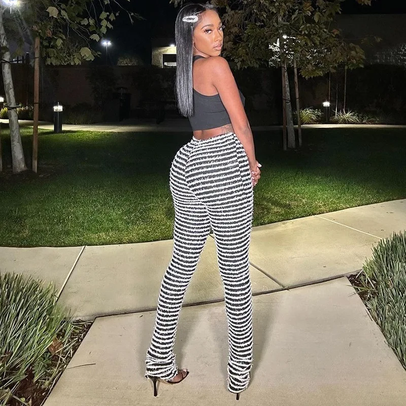 Description Picture 4 of item2023 Popular Knitted Stripe Sexy Slim Fit Pants Women Fashion High Waist Hip Lifting Spicy Girls' Casual Pants Lady Sexy Shorts