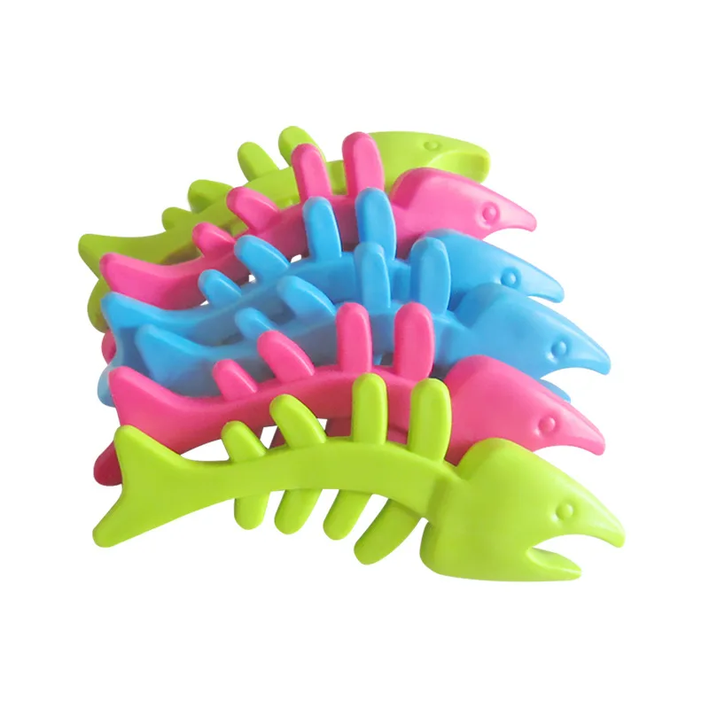 Description Picture 4 of itemTPR Dog Chew Toys for Large Medium Dogs Fish Shaped Puppy Accessories Bite Resistant Pet Products Outdoor Dog Training Supplies